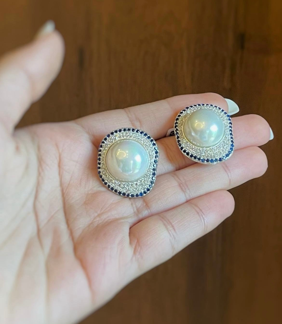 Brio Studs
