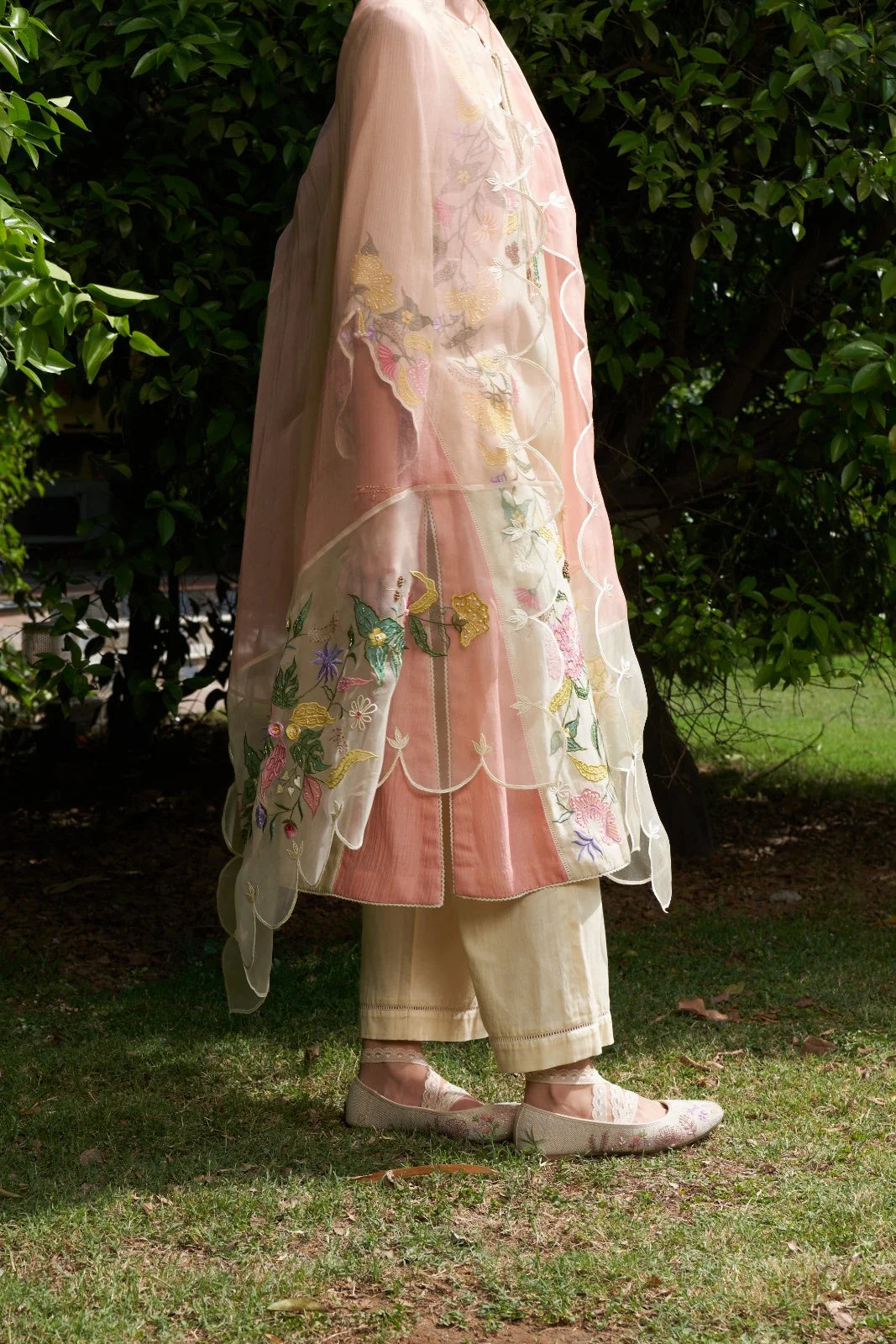 Iris Kurta Set