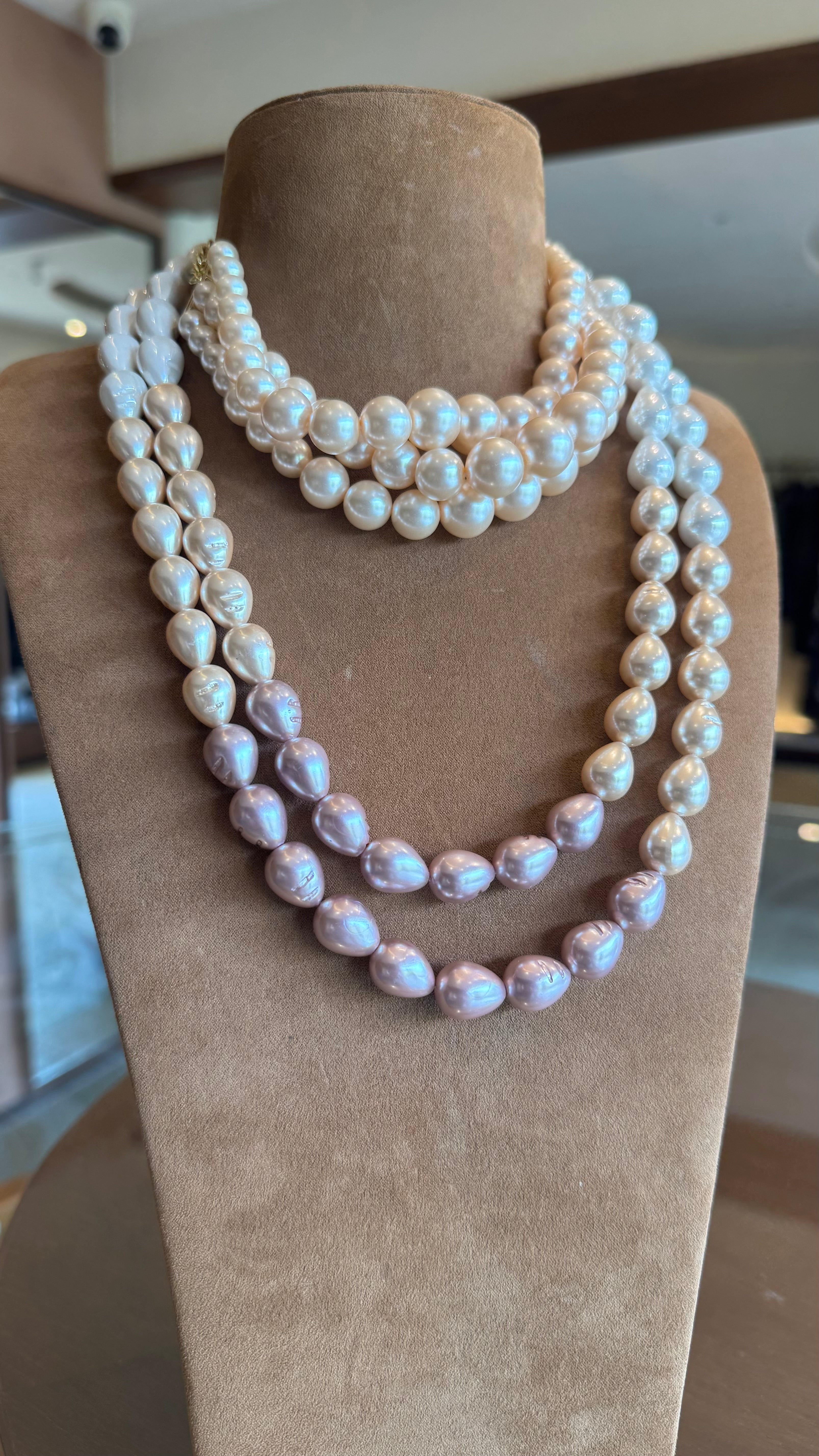 Graded Peach Pearl Choker